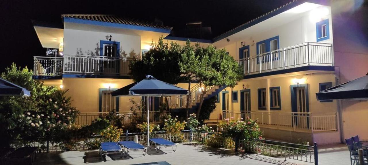Blue White Apartments - Kefallonia Poolside Retreats Spartia  Exteriér fotografie