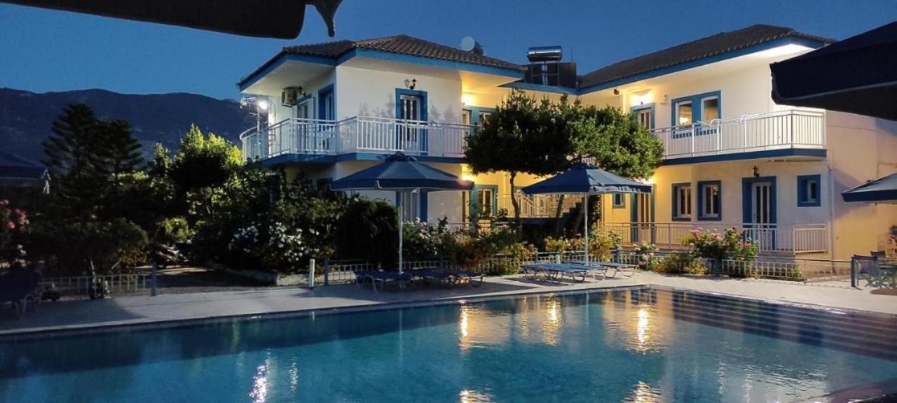Blue White Apartments - Kefallonia Poolside Retreats Spartia  Exteriér fotografie