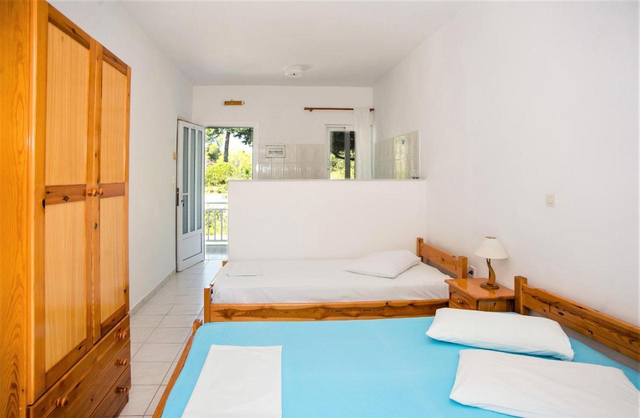 Blue White Apartments - Kefallonia Poolside Retreats Spartia  Exteriér fotografie