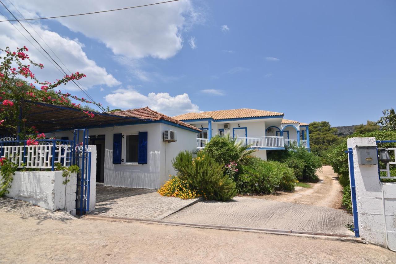 Blue White Apartments - Kefallonia Poolside Retreats Spartia  Exteriér fotografie