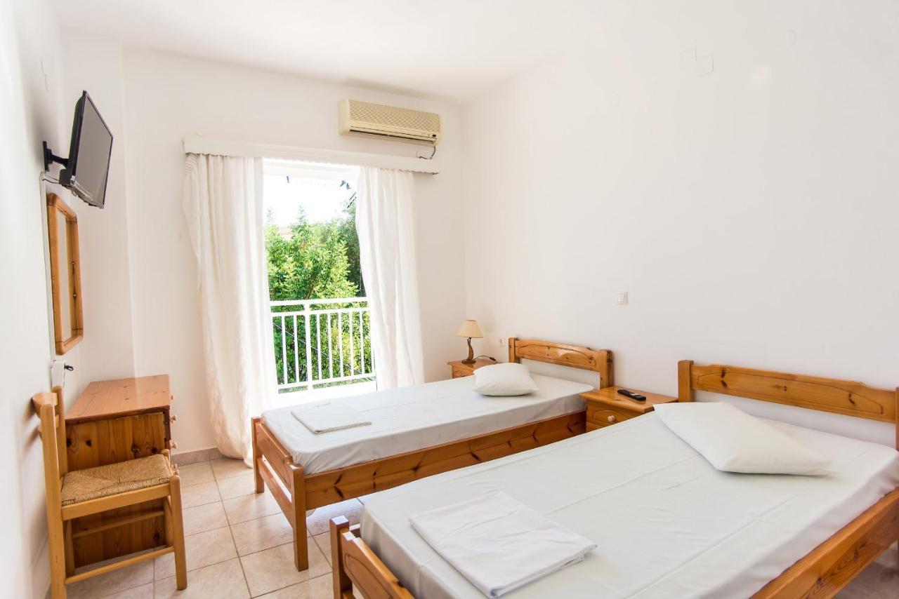 Blue White Apartments - Kefallonia Poolside Retreats Spartia  Exteriér fotografie