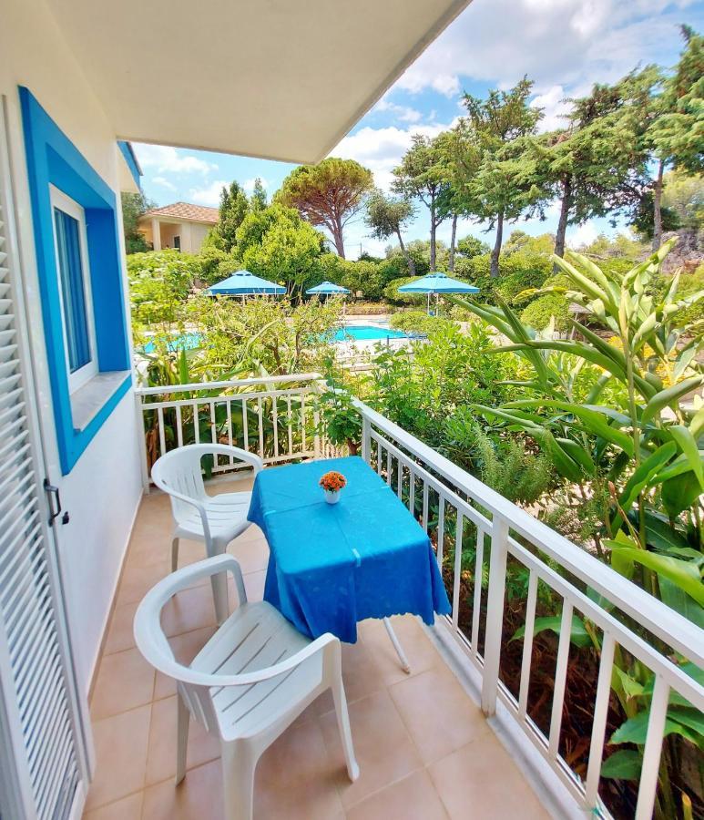 Blue White Apartments - Kefallonia Poolside Retreats Spartia  Exteriér fotografie